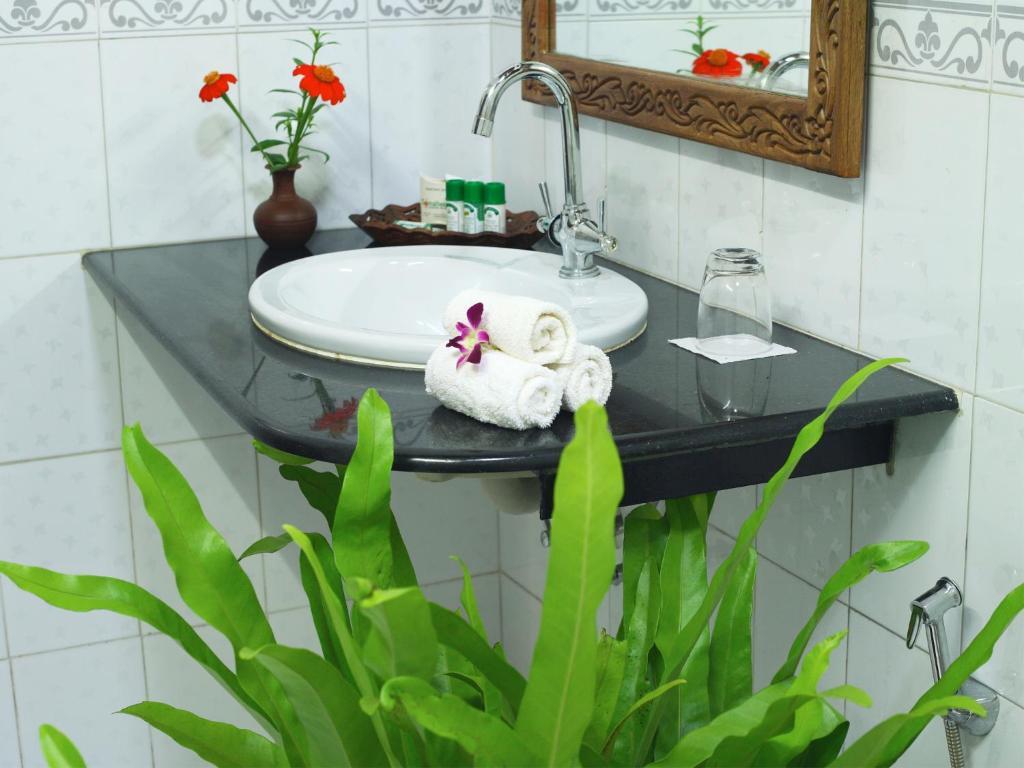Ayurveda Panchkarma or Stress Management Programme Kerala House Deluxe A or C,66881218:JPEG
